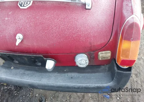 1978 Mg Mgb z USA, uszkodzony, nr VIN GHN5UJ448051G